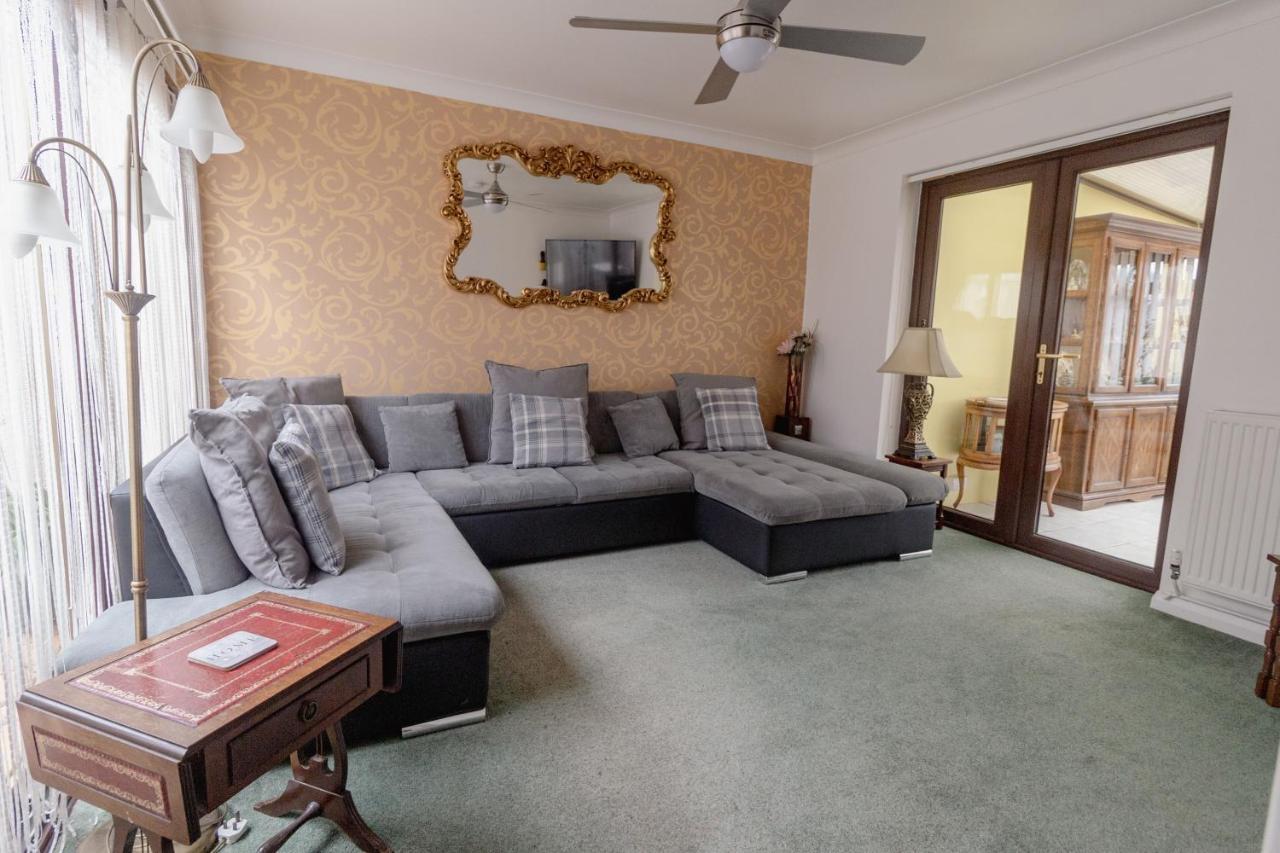 Vila Palm Bay'S Luxury Bungalow - Self Check In & Parking Margate Exteriér fotografie